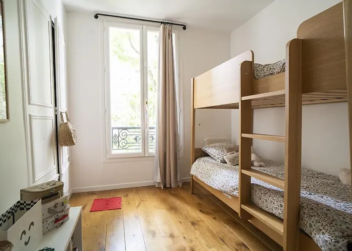 Spacious & Bright Cocoon
